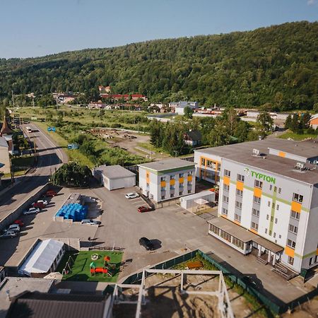 Typton Hotel&Spa Medzilaborce 외부 사진