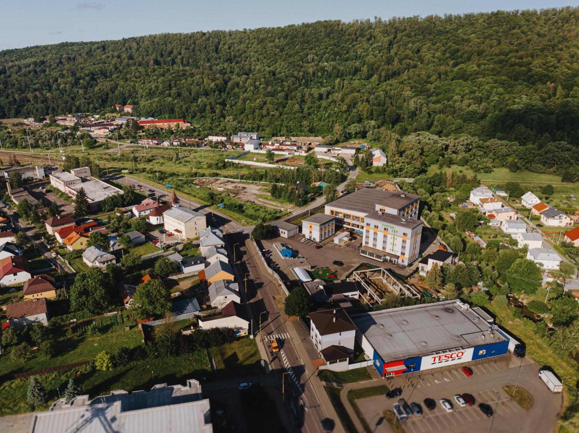Typton Hotel&Spa Medzilaborce 외부 사진
