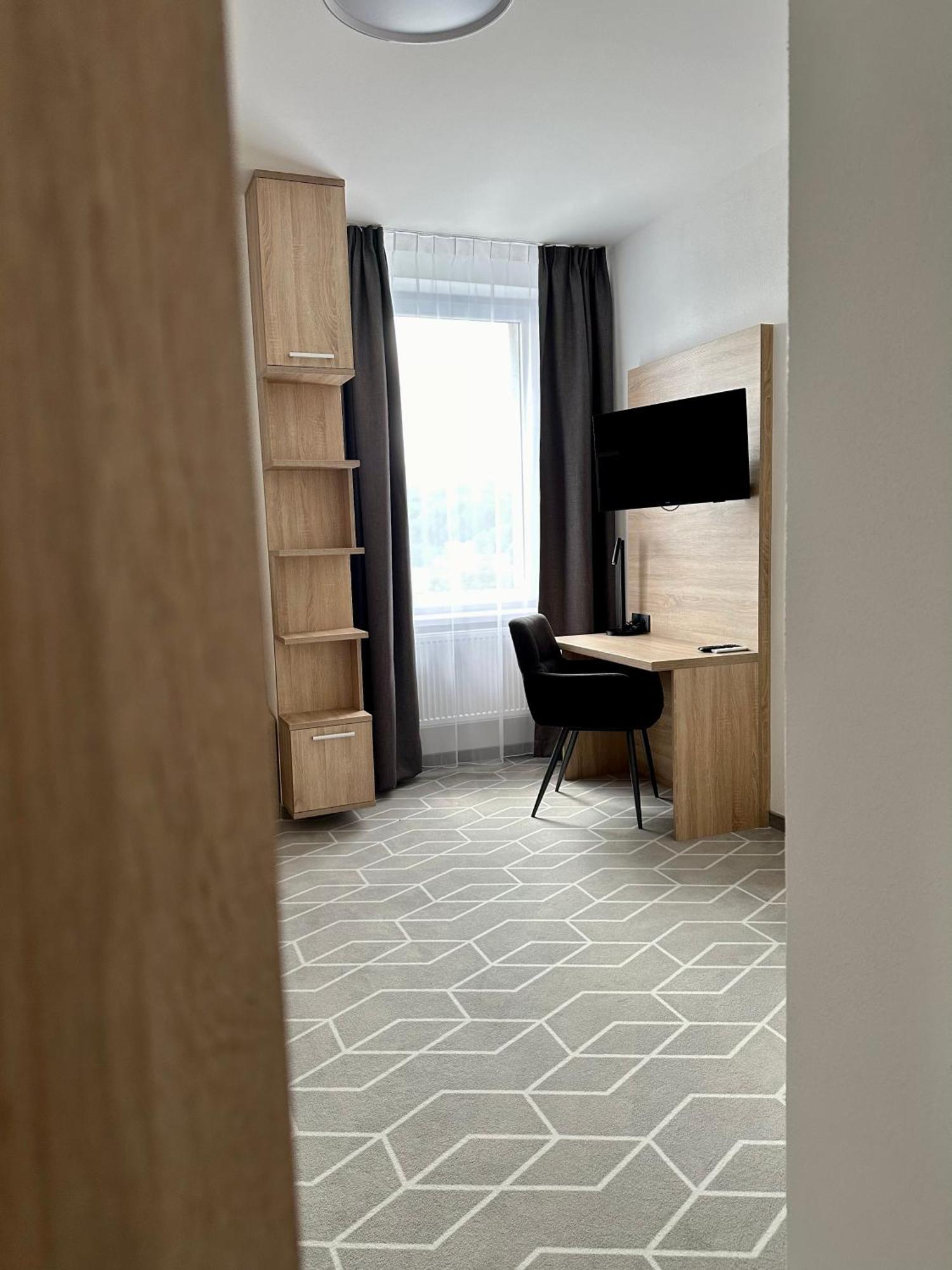 Typton Hotel&Spa Medzilaborce 외부 사진